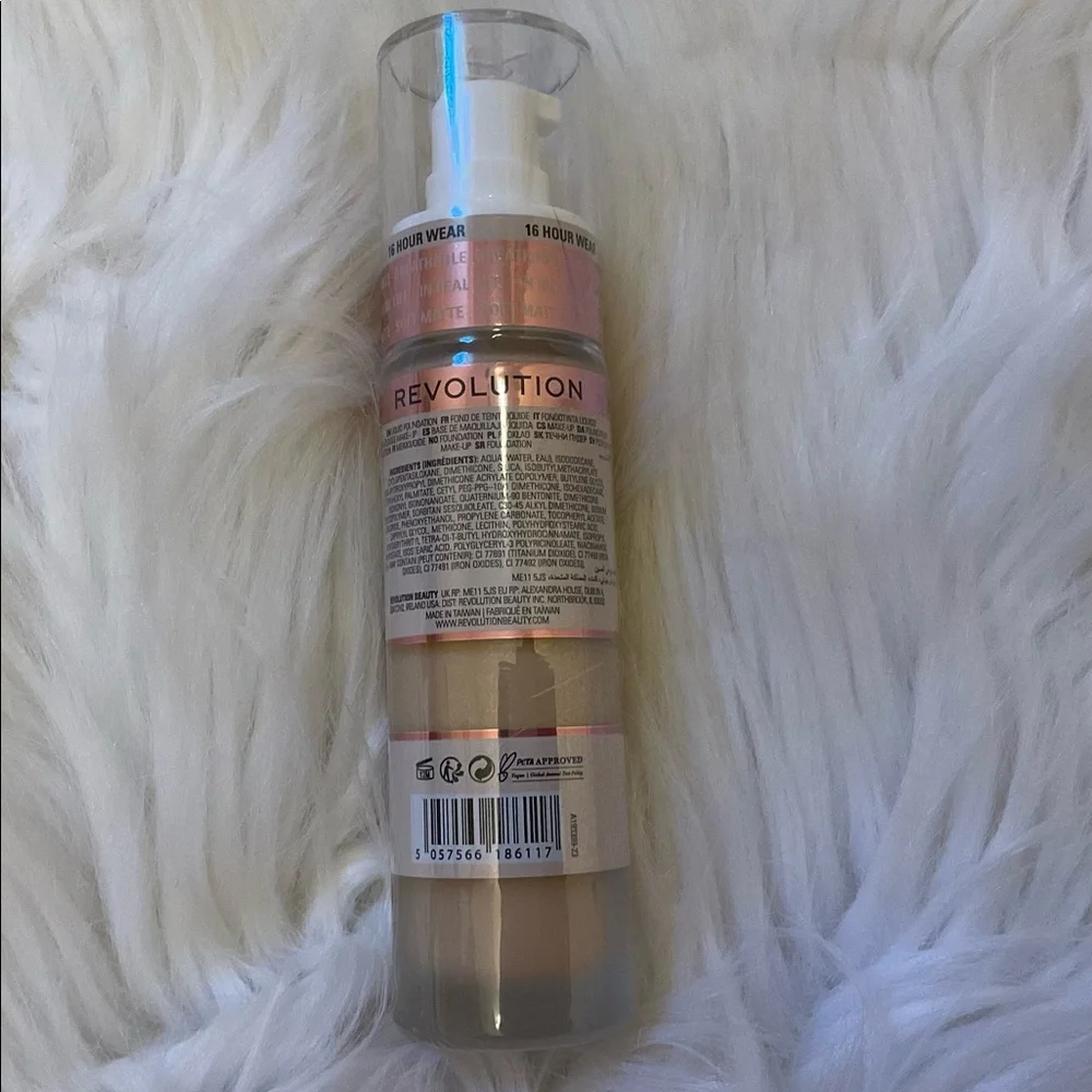 Revolution IRL Filter Longwear Foundation - New - F8.5
